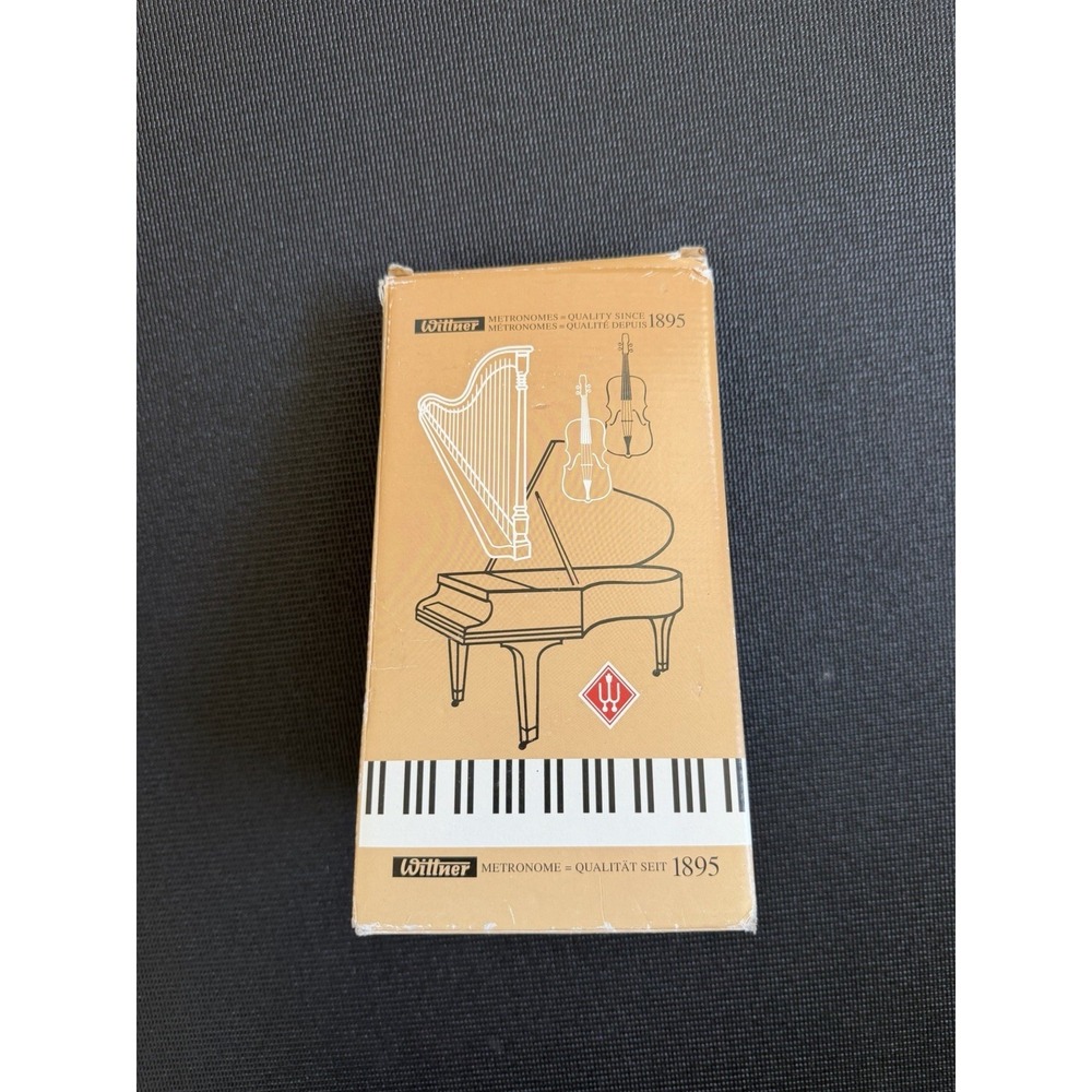 Wittner German Metronome. Faux Wood Finish.